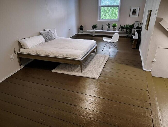 Foto del edificio - 3.0 bedroom in Richmond Indiana 47374