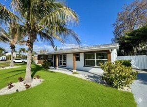 Building Photo - 1500 Carson Cir NE