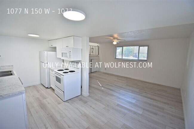 Building Photo - Beautiful 2 Bed Orem Unit! No Deposit Option!