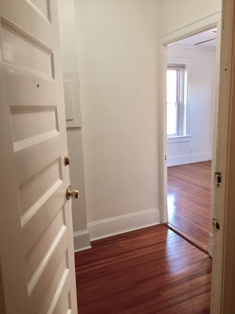 Foto del edificio - 115 2nd St NE