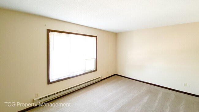 Foto del edificio - 445 Elm Pl