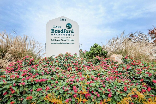 Hermosos paisajes - Lake Bradford Apartments