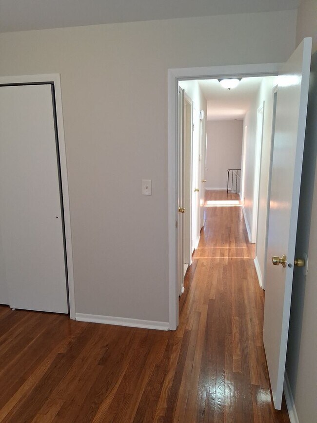 Foto del interior - 601-615 Benner St LLC