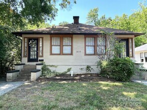 Building Photo - 1433 Pecan Ave