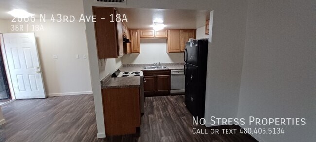 Foto del edificio - Remodeled 3 Bed Condo at 43rd Ave and Thomas!