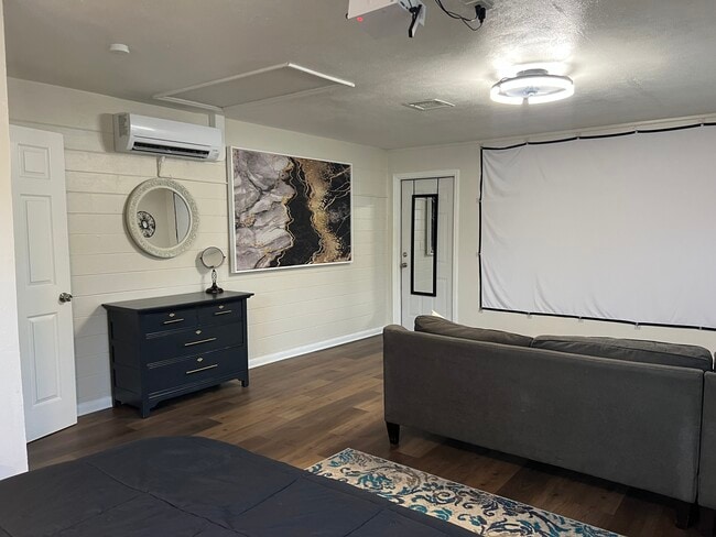 Foto del edificio - 885 Derbyshire Rd