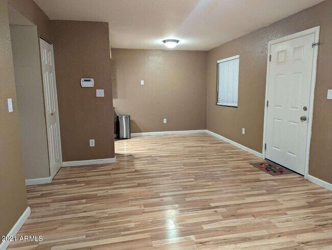 Foto del edificio - 3402 N 32nd St