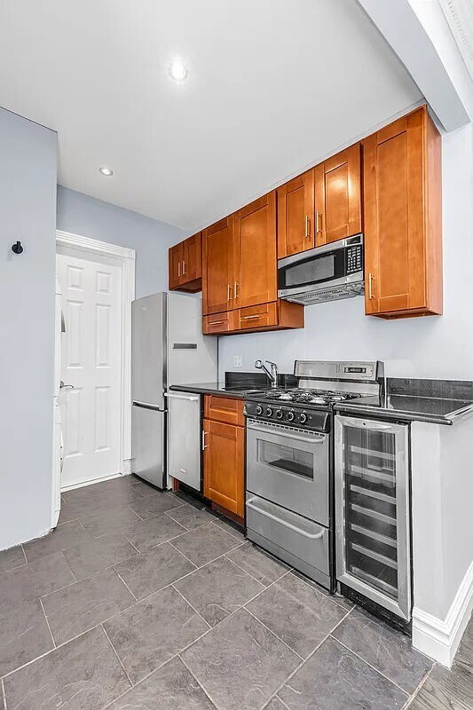 Foto del edificio - 145 E 26th St