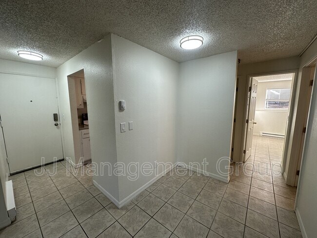 Foto del edificio - 1723 W 8th Ave