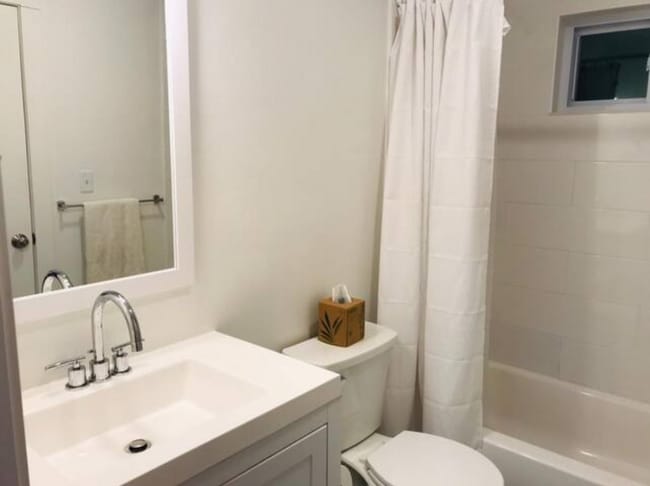 Building Photo - 42 Hano St