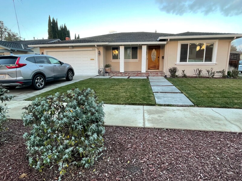 Foto principal - 4888 Wellington Park Dr