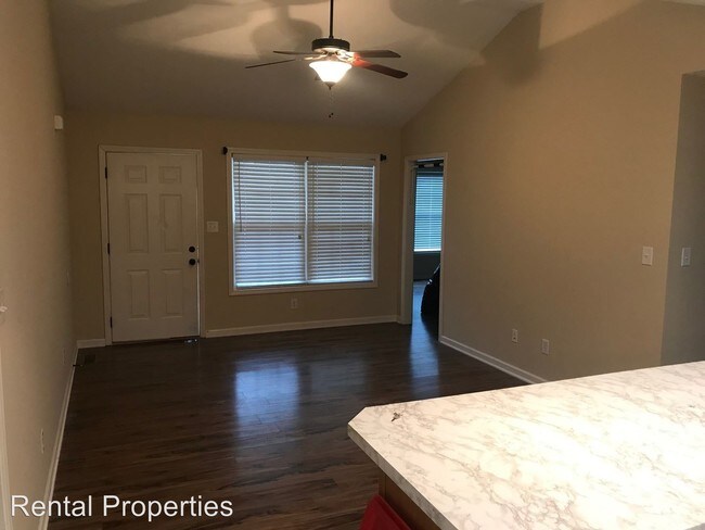 Building Photo - 3 br, 2 bath House - 556 Starboard Court