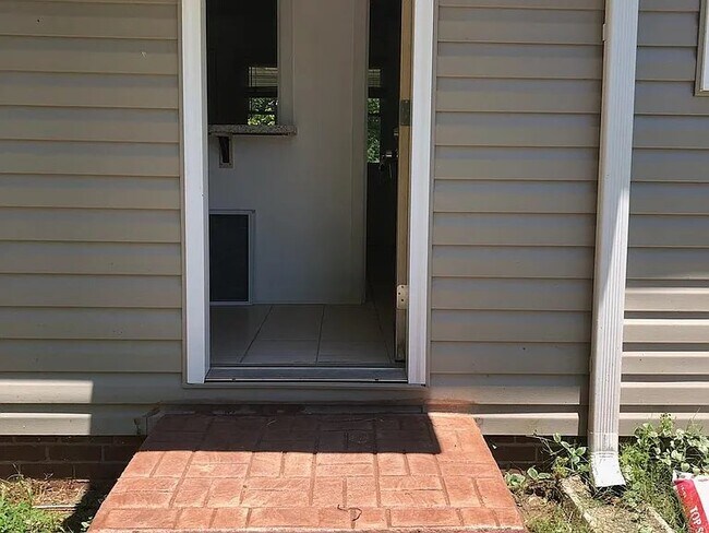 Foto del edificio - 5480 Shallowford Rd