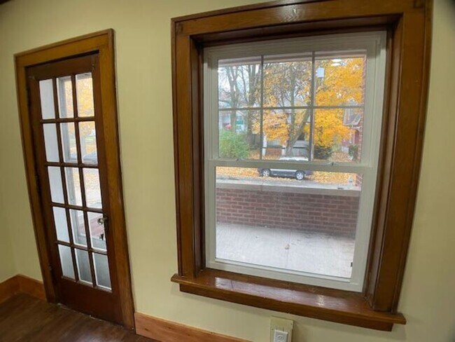 Foto del edificio - 1317 N Ellis St