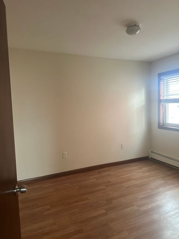 Foto del edificio - 1075-1077 East Jersey Street, 2left