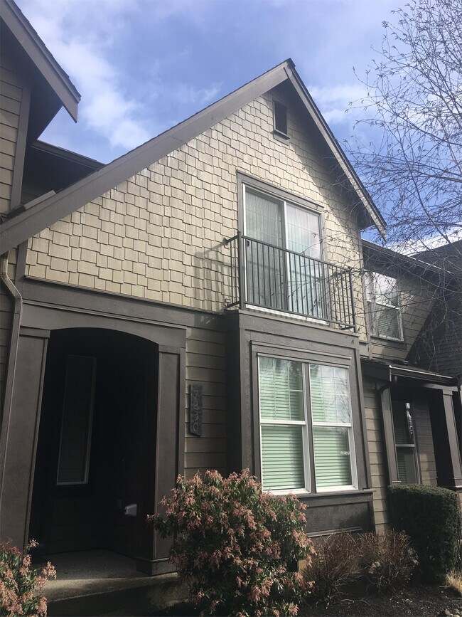 Foto del edificio - 7230 NE Stoneybrook St