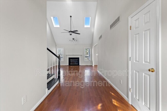 Building Photo - 4608 Forest Lake Cir