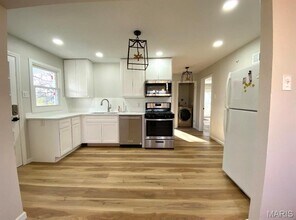 Building Photo - 7831 Elton St