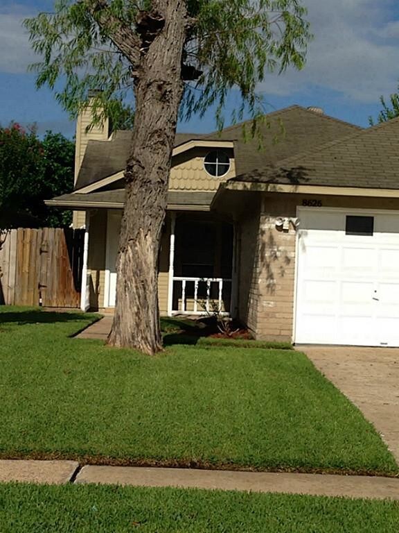 Building Photo - 8626 Ashlawn Dr