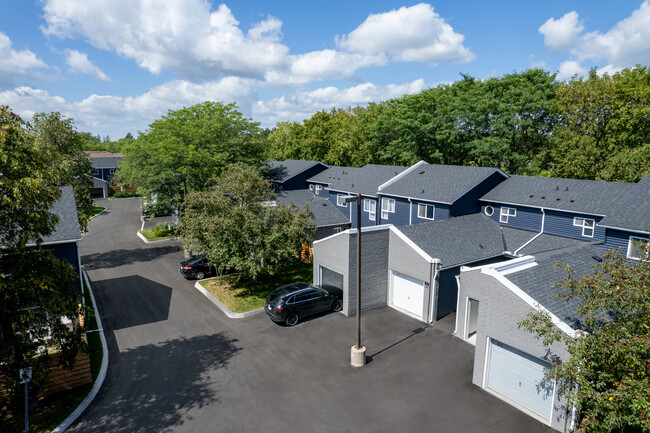 Building Photo - Cedar Valley Townhomes