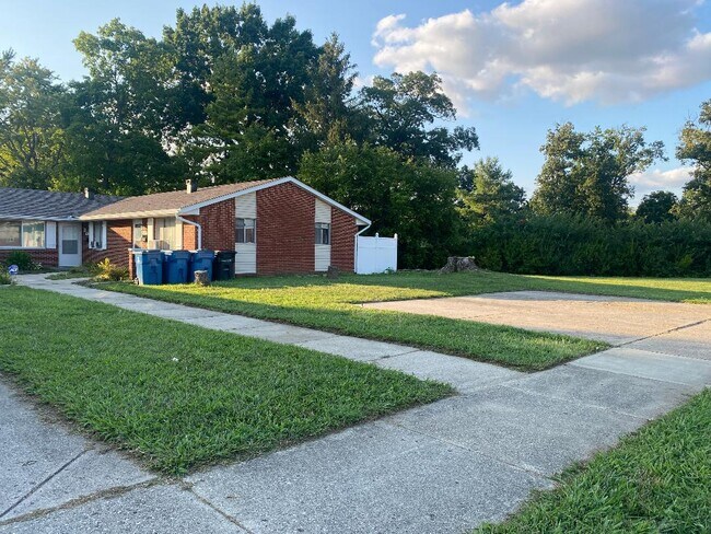 Foto del edificio - 5485 Bellefontaine Rd
