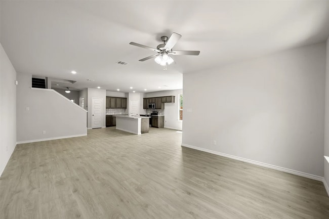 Building Photo - Room in Townhome on Saddle Ln