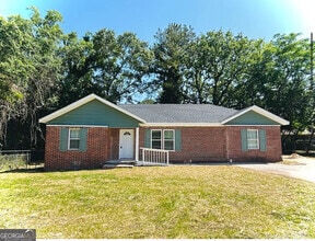 Building Photo - 3857 Gadson Dr