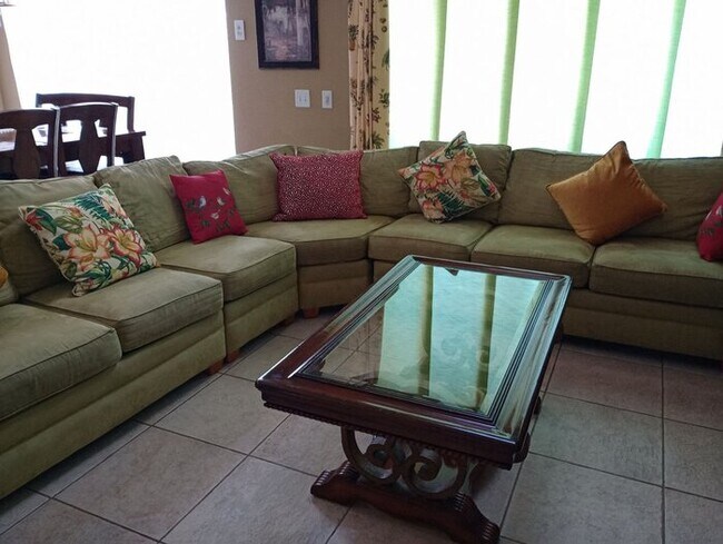 Building Photo - Lakeview Oasis at Emerald Island