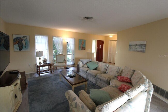 Foto del edificio - 2332 Bal Harbour Dr