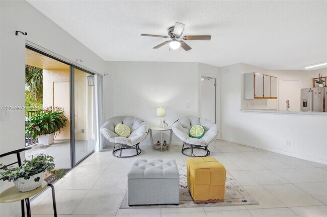 Foto del edificio - 9999 Summerbreeze Dr