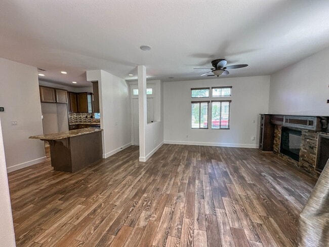Building Photo - 24623 Montevista Cir
