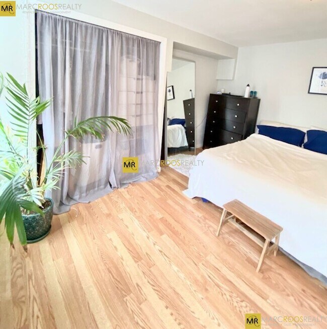 Foto del edificio - 137 Chelsea St