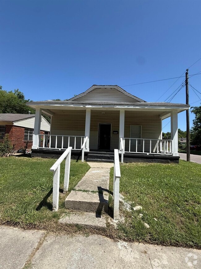 Building Photo - 2316 Norman Ave