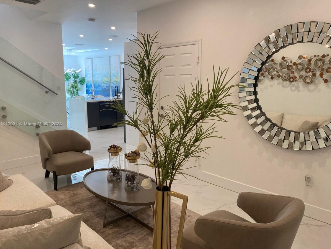 Foto principal - 8779 NW 98th Ave