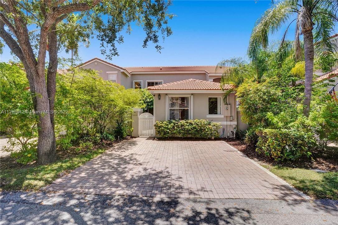 1565 Yellowheart Way Photo