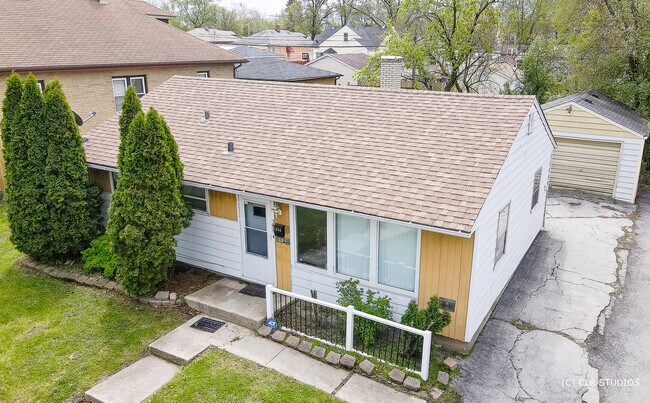 Foto del edificio - 394 W 15th St