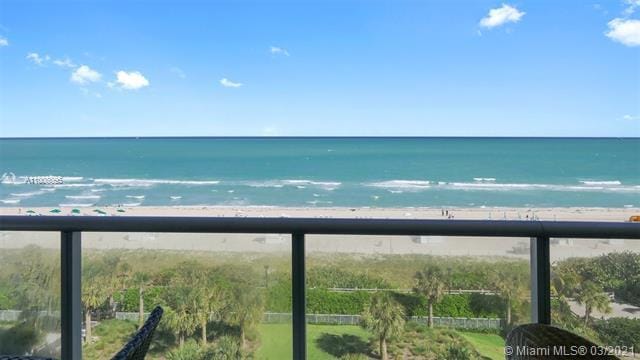 Building Photo - 3737 Collins Ave