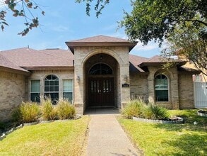 Building Photo - 3816 Winrock Dr