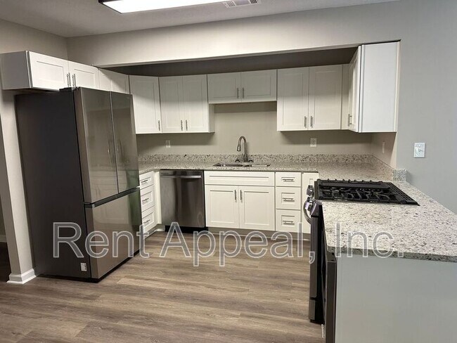 Foto del edificio - 1693 Briarbend Ct