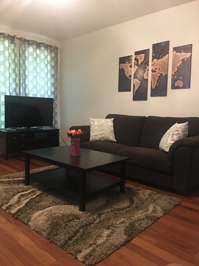 Cozy - 17900 Worley Dr