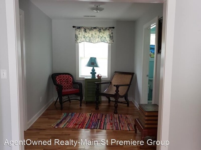 Building Photo - 3 br, 2 bath House - 642 Gaillard Road