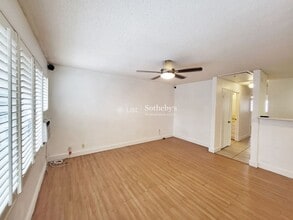 Building Photo - 46-261-261 Kahuhipa St