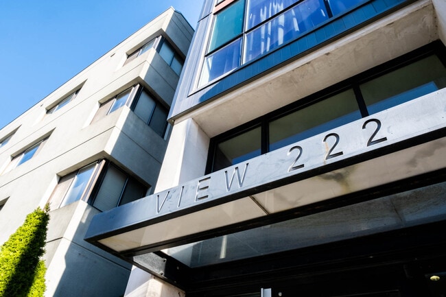 Building Photo - View 222