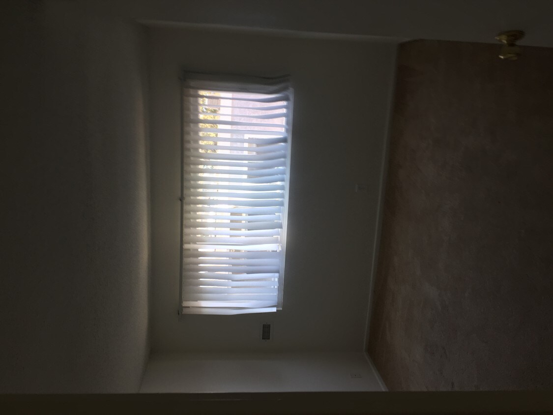 Foto principal - 8110 Redlands St