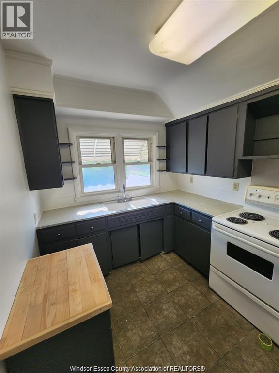 Building Photo - 306 Foch Ave