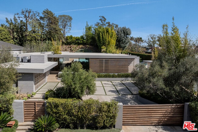 Foto del edificio - 1166 Angelo Dr