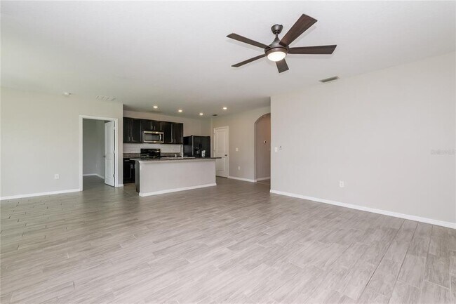 Building Photo - 327 Tierra Verde Way