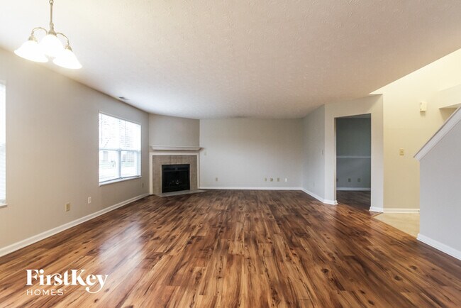 Building Photo - 5842 Glen Haven Blvd