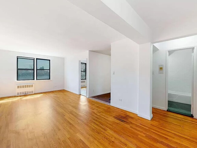 Photo - 2640 Marion Ave Apartment