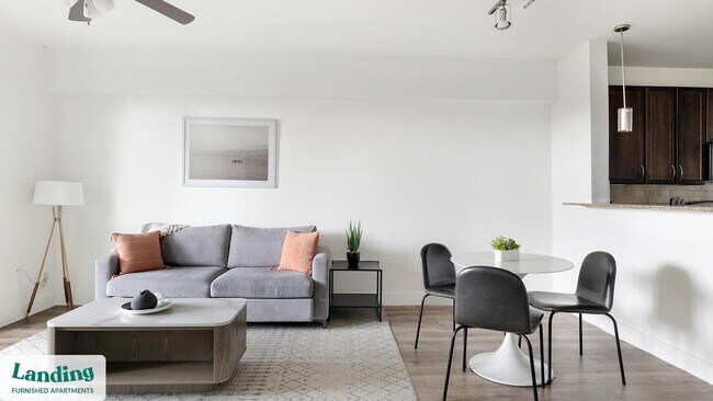 Foto del edificio - 7373 Valley View Ln